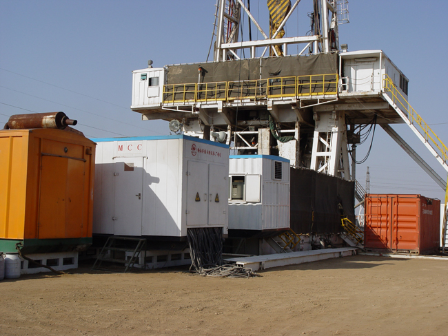 rig,mud pump,rotary table,drilling swivel,travelling block hook